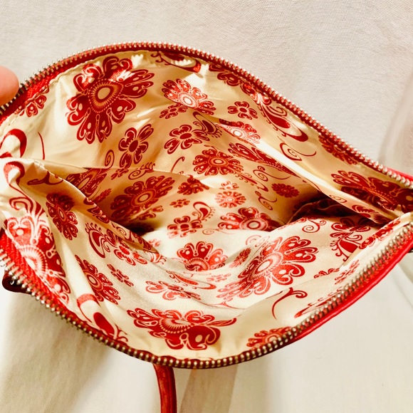 GRACE ADELE Red Messenger Cross-body Clutch *NWOT - Picture 4 of 7